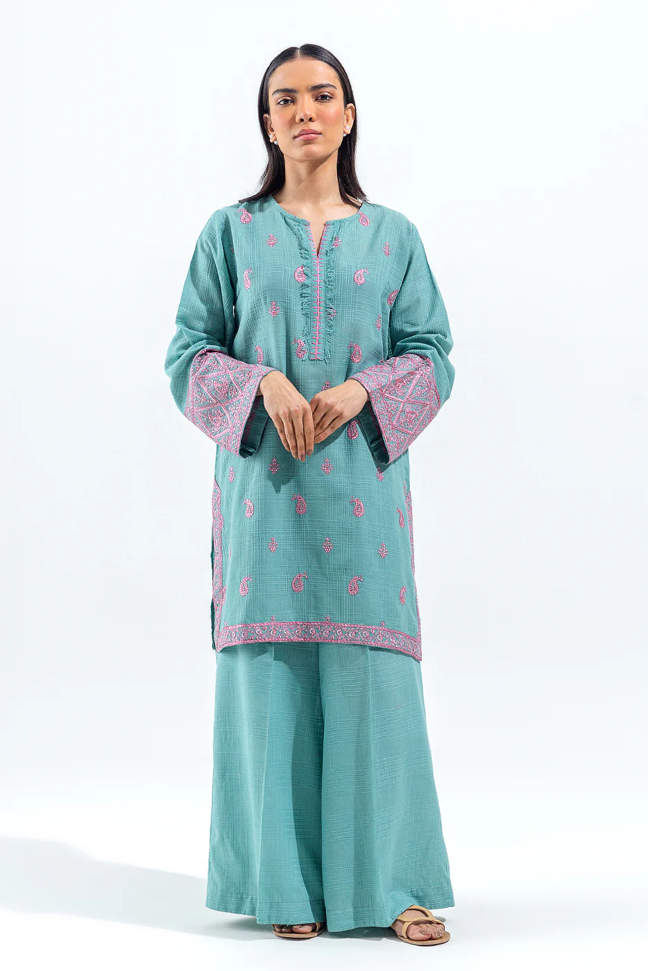 2 PIECE EMBROIDERED YARN DYED SUIT (PRET)