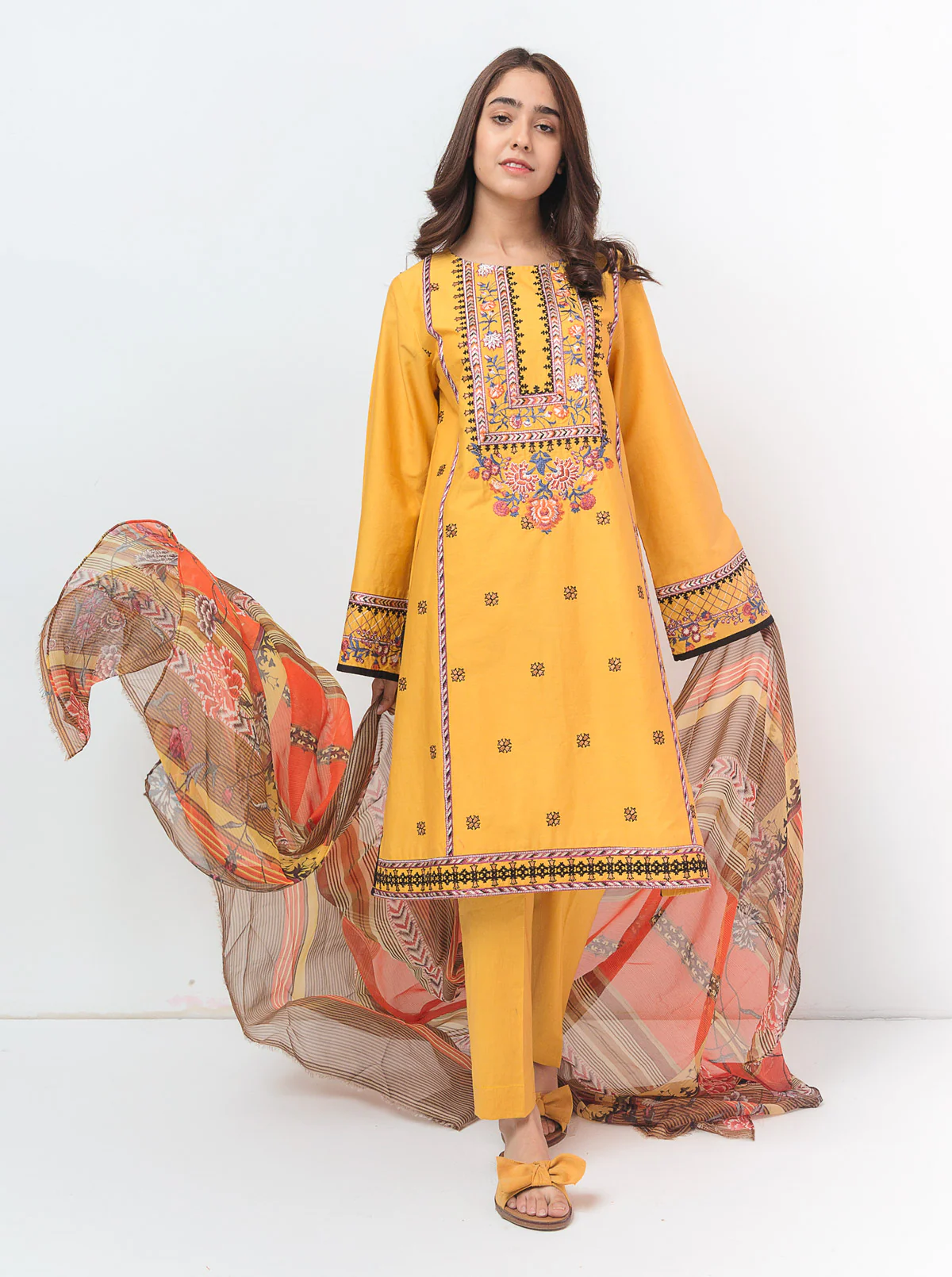 Meadow Glow -Embroidered-2P
