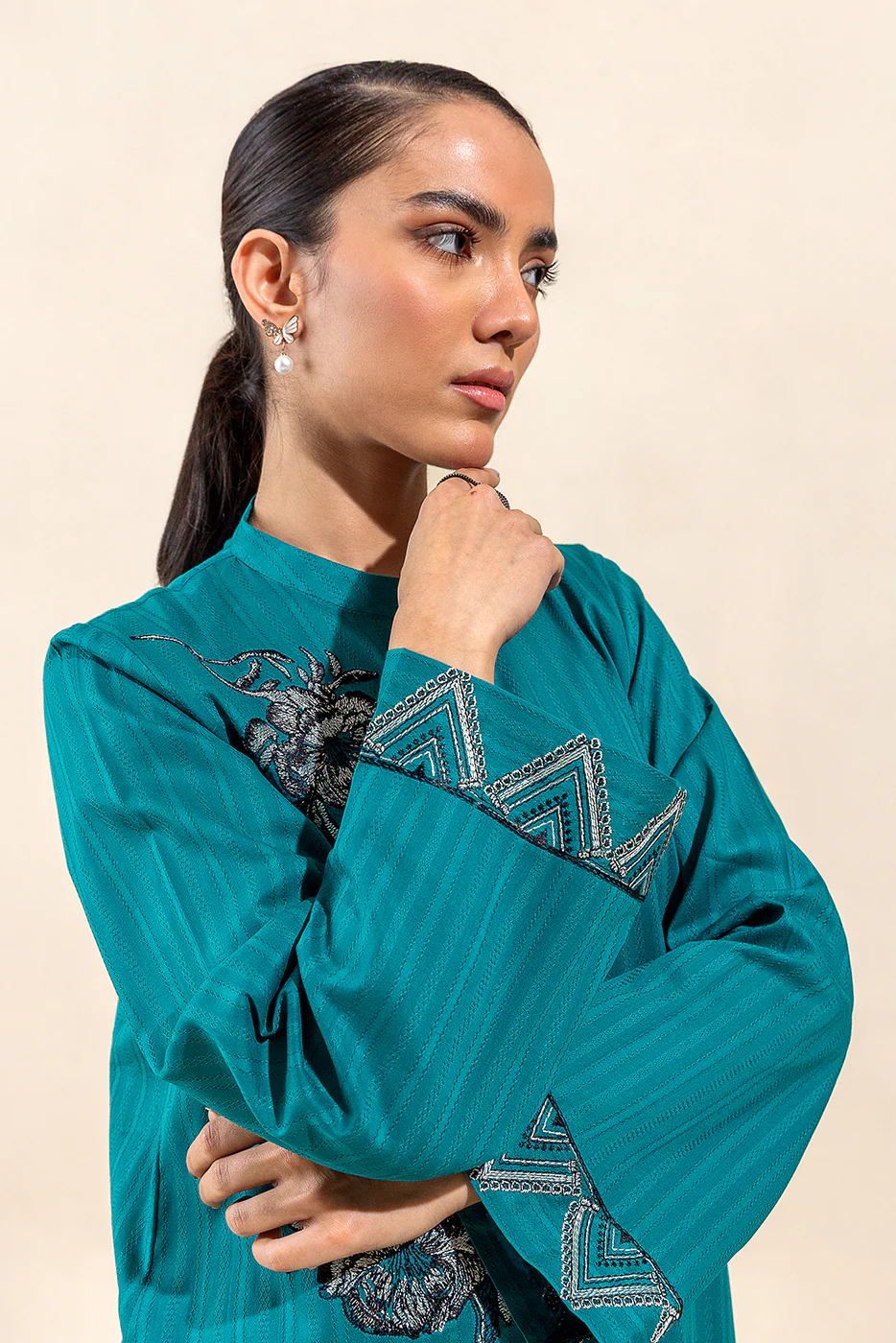 1 PIECE EMBROIDERED LENO KARRA SHIRT-TEAL AURA(UNSTITCHED)