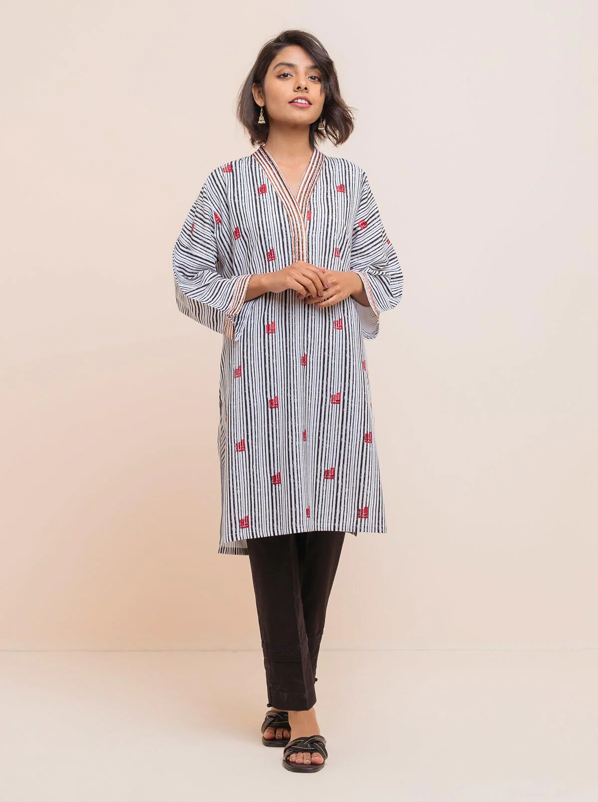 EMBROIDERED SHIRT