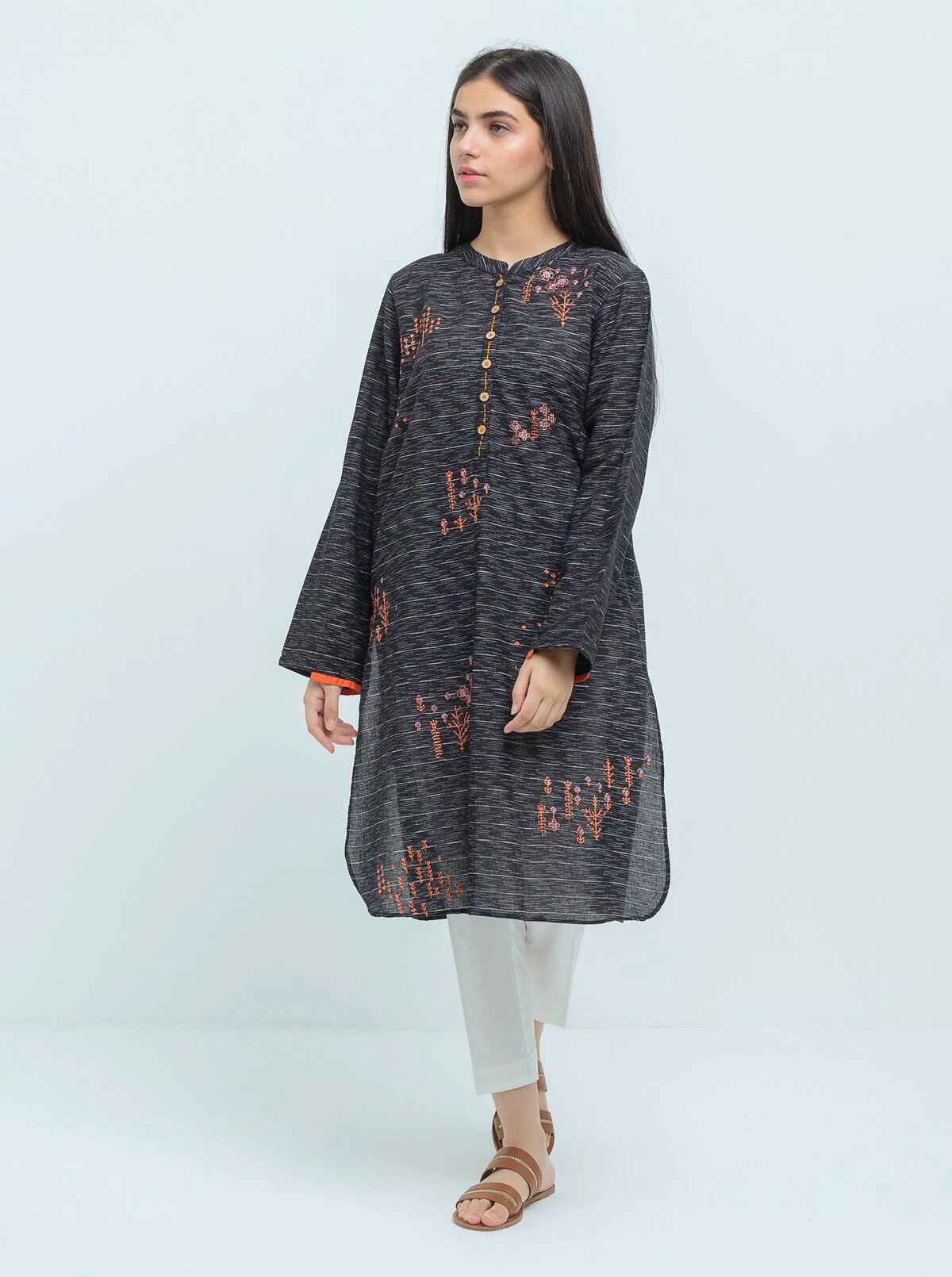 EMBROIDERED SHIRT