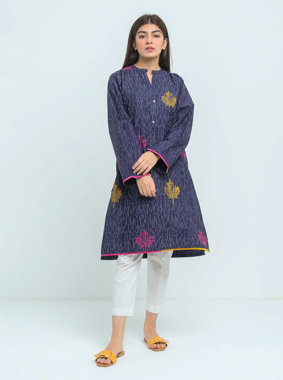 EMBROIDERED SHIRT