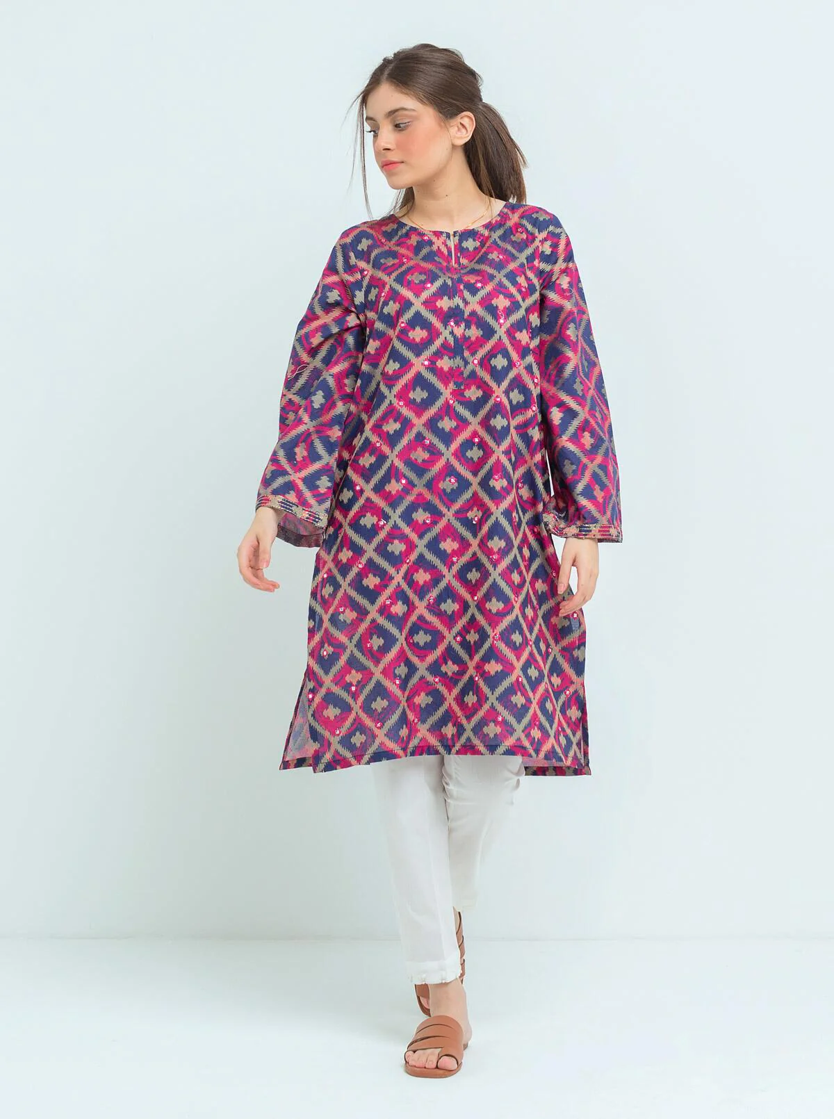 EMBROIDERED SHIRT