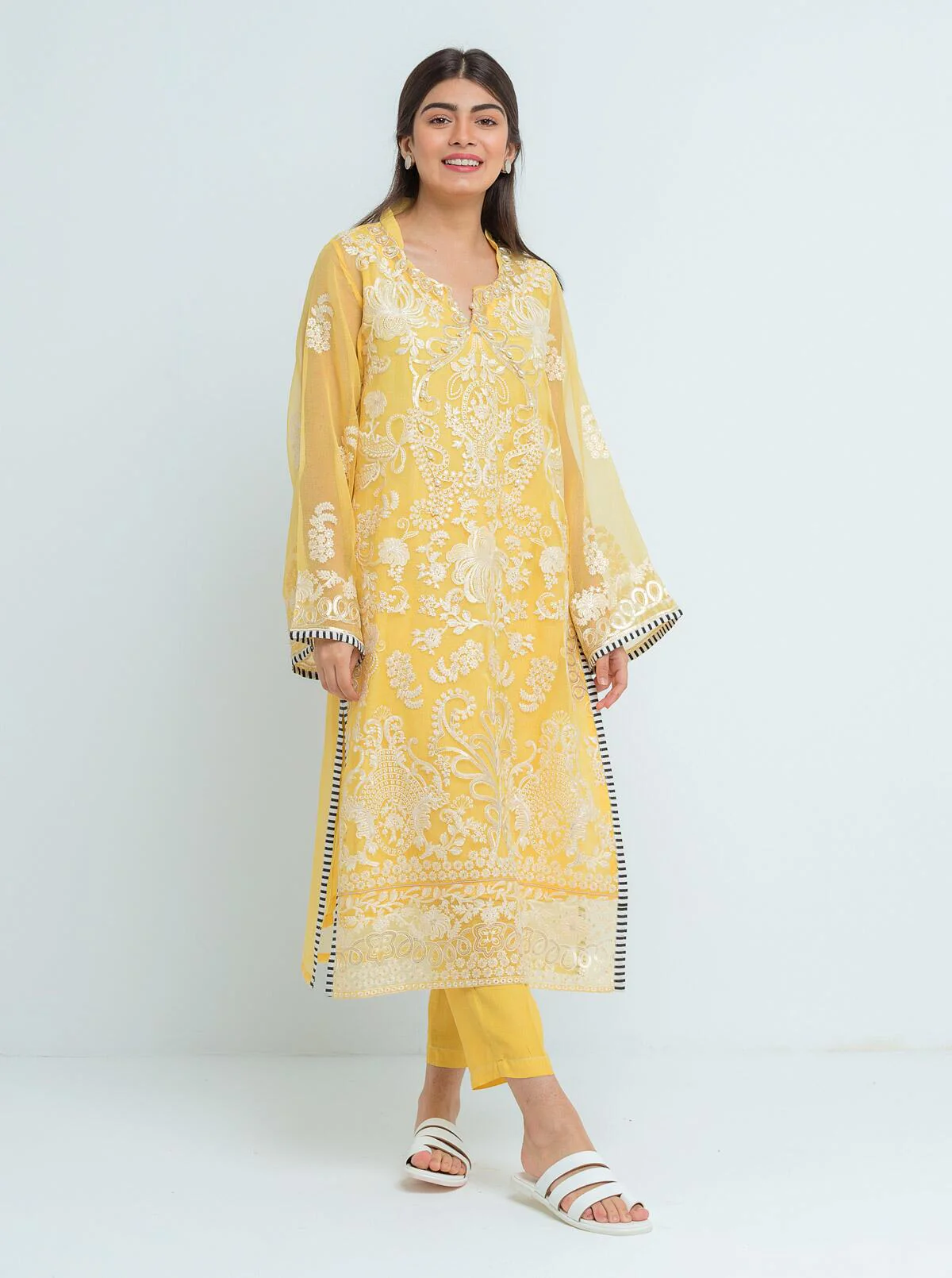 EMBROIDERED SHIRT