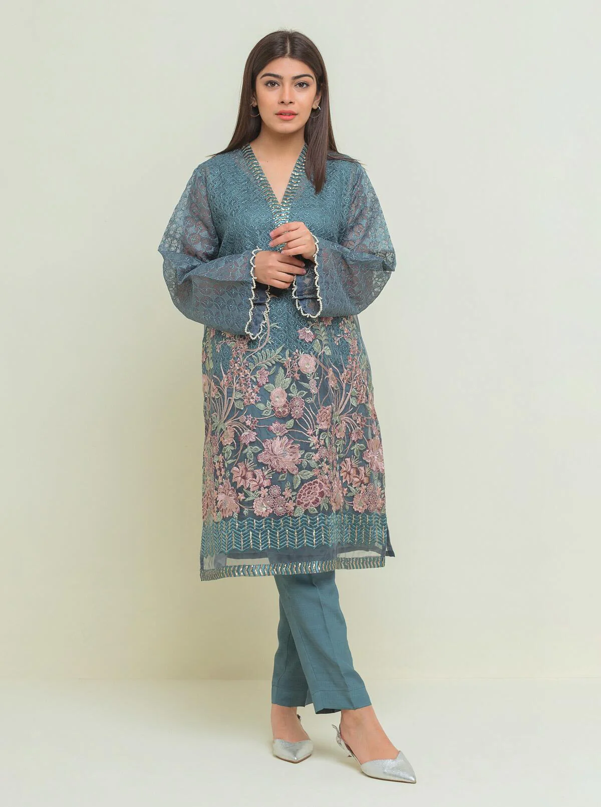 EMBROIDERED SHIRT