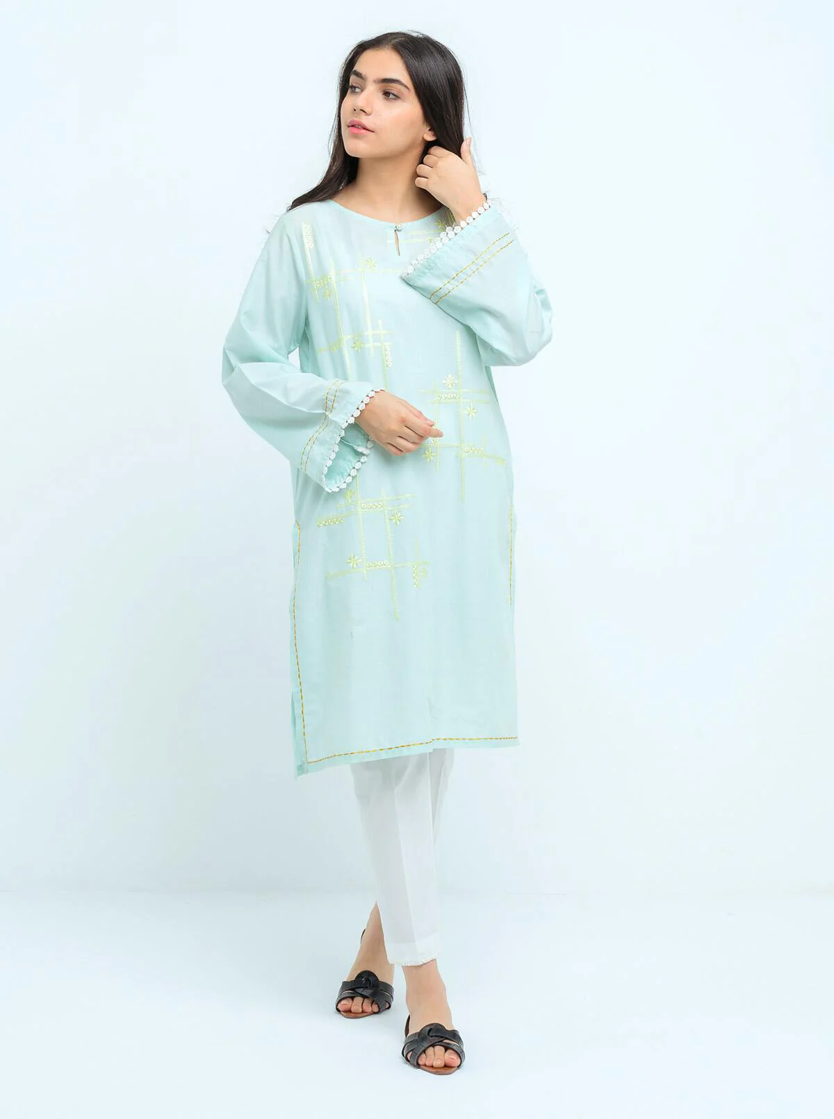 EMBROIDERED SHIRT