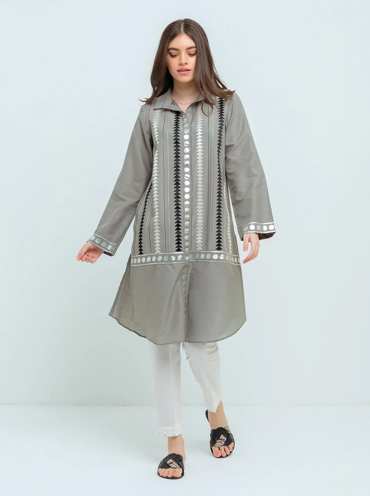EMBROIDERED SHIRT