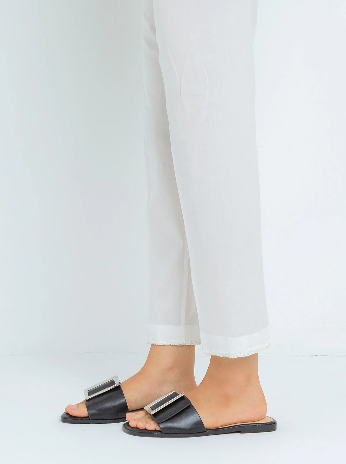 BASIC STRAIGHT PANTS