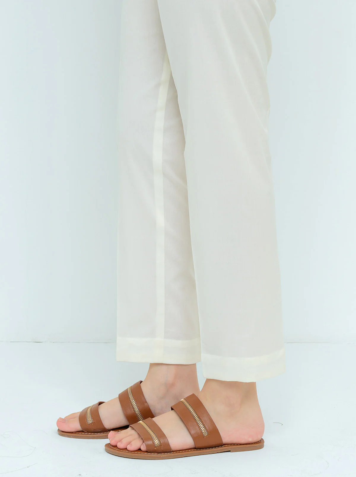 BASIC STRAIGHT PANTS