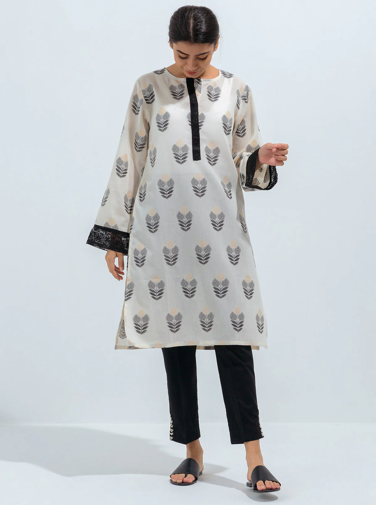 EMBROIDERED JACQUARD SHIRT (PRET)