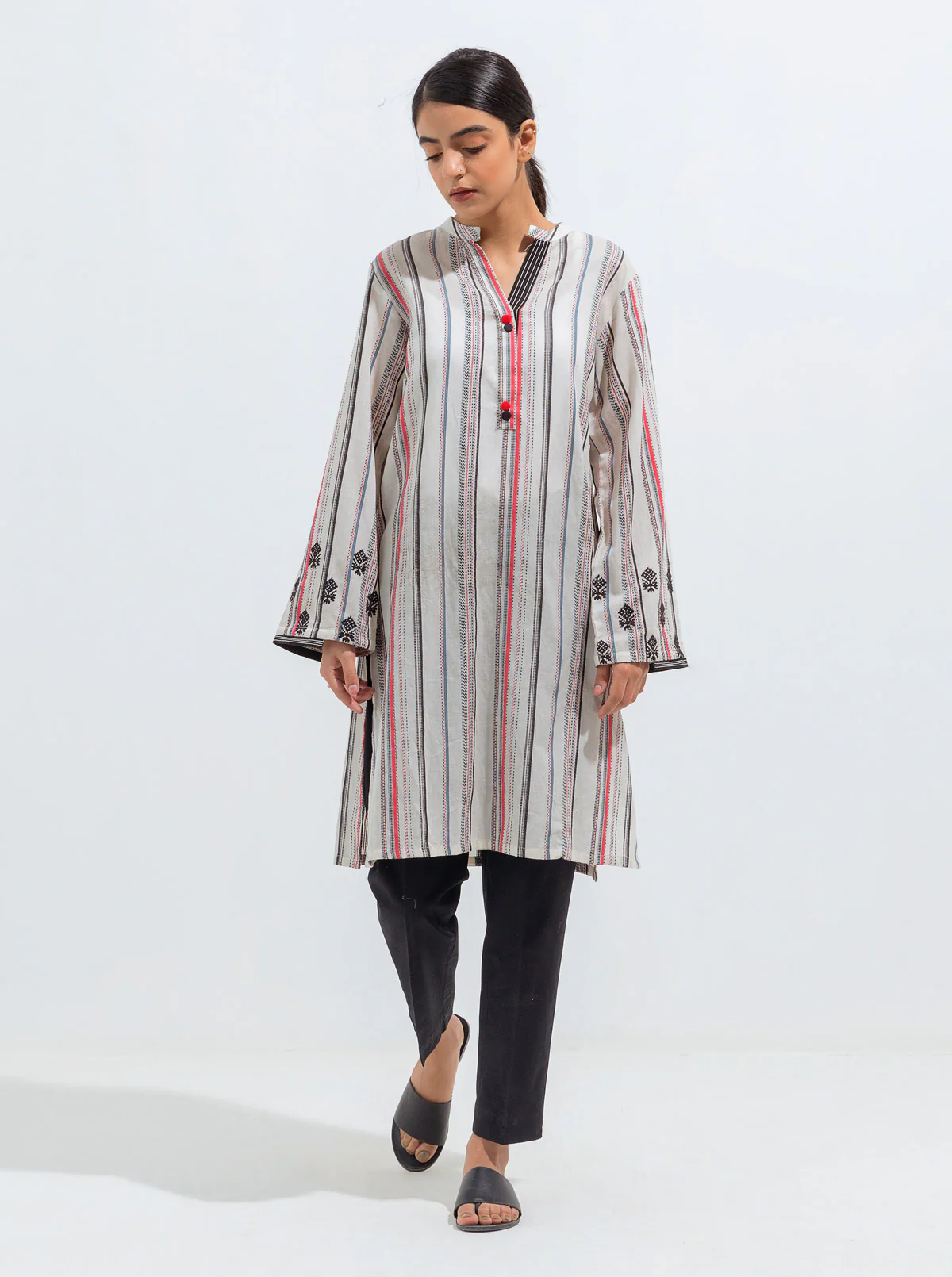 EMBROIDERED SHIRT
