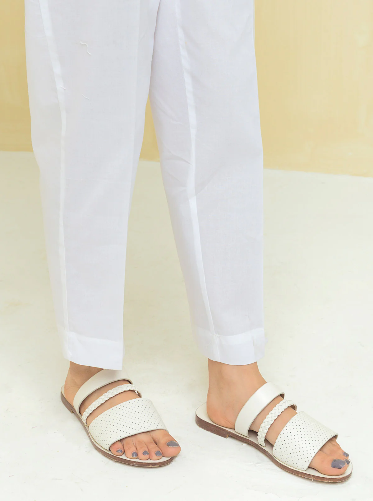 BASIC STRAIGHT PANTS
