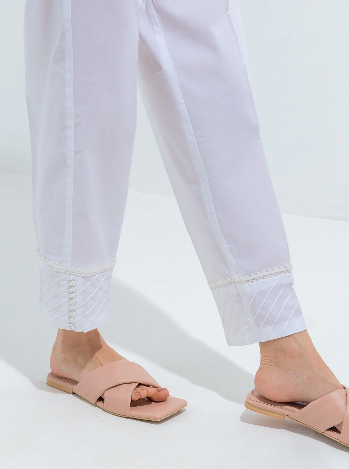 BASIC STRAIGHT PANTS