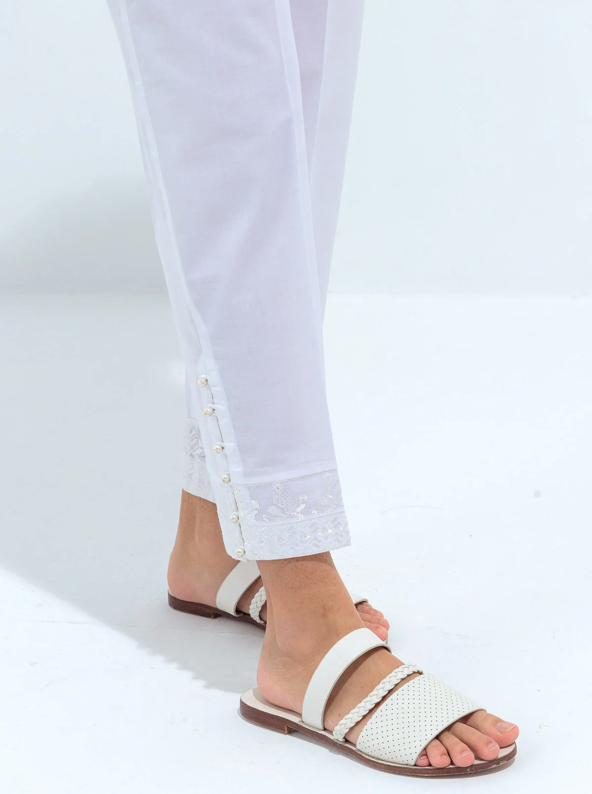 BASIC STRAIGHT PANTS