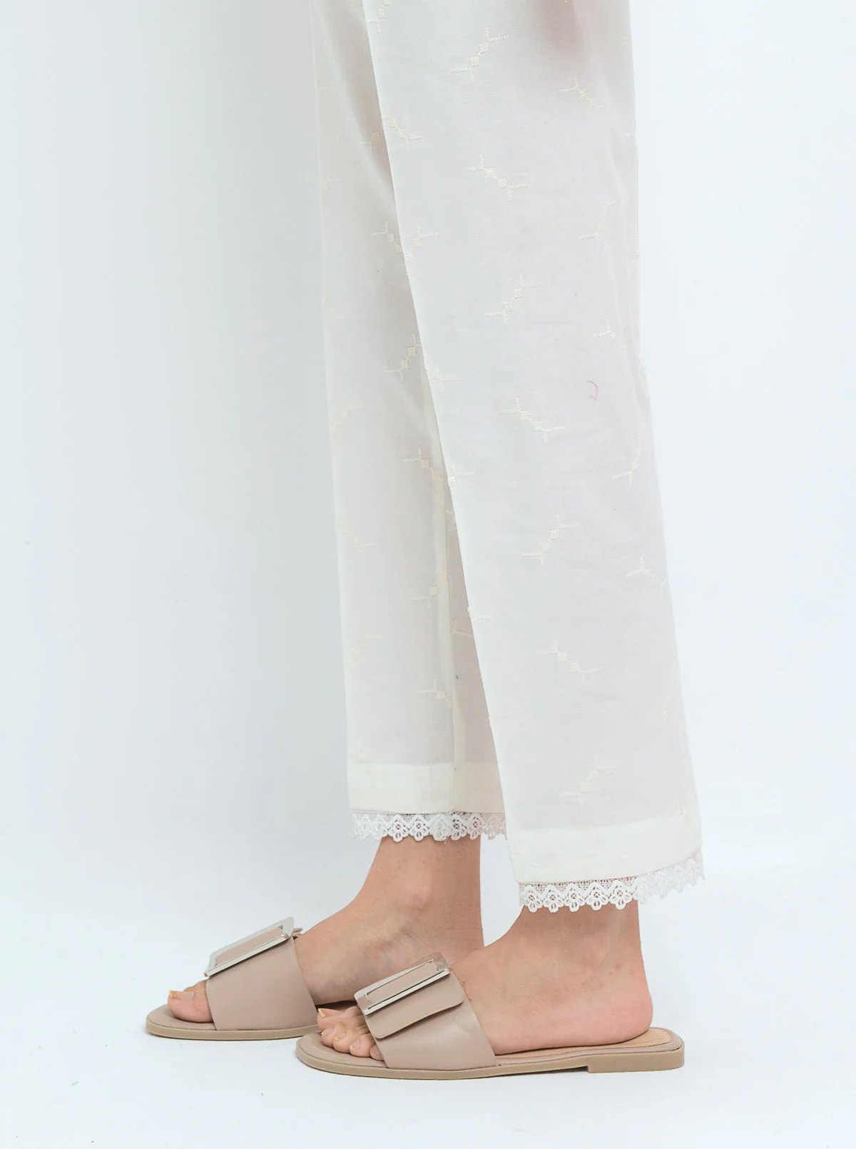 EMBROIDERED STRAIGTH PANTS