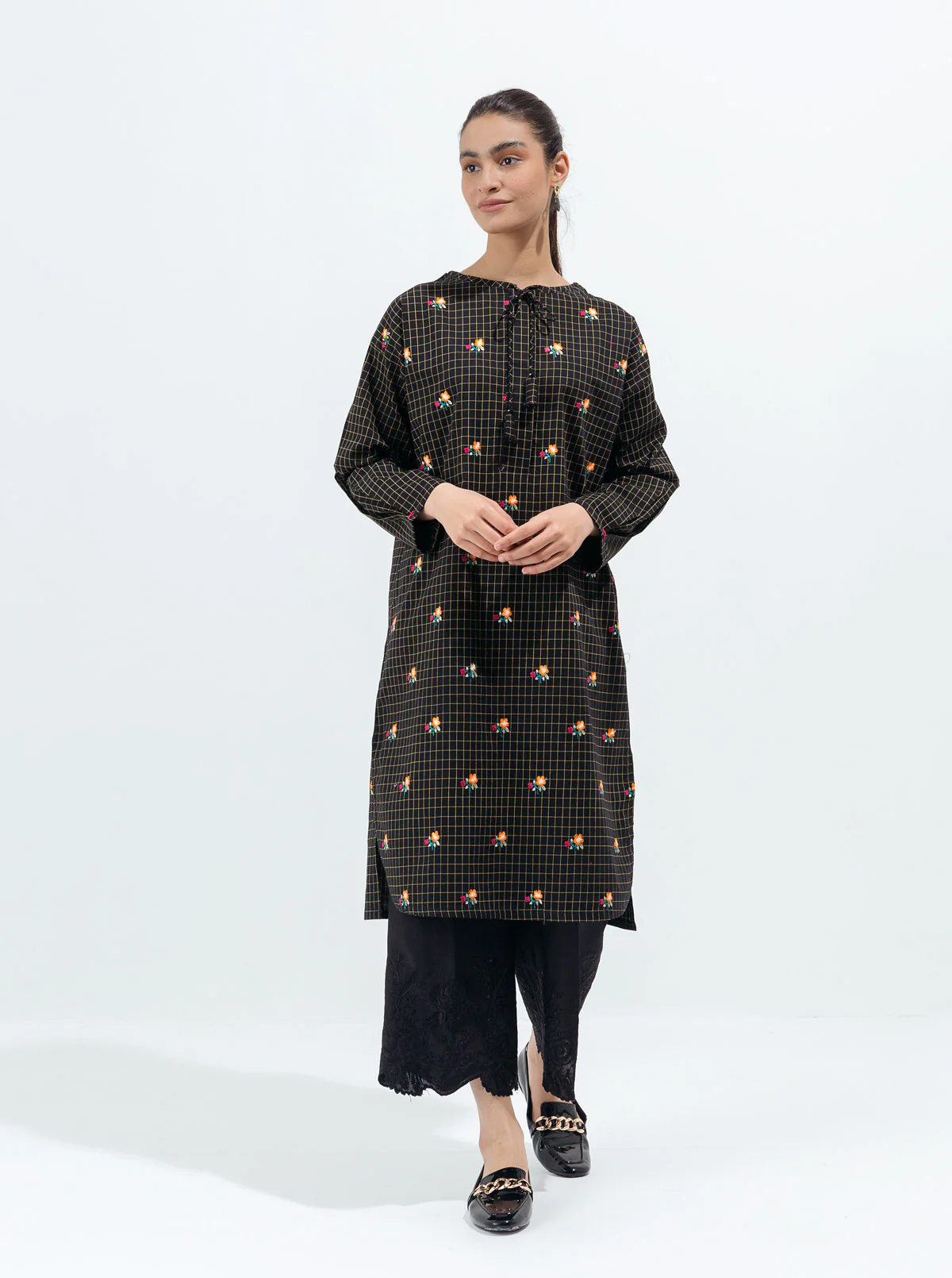 EMBROIDERED SHIRT