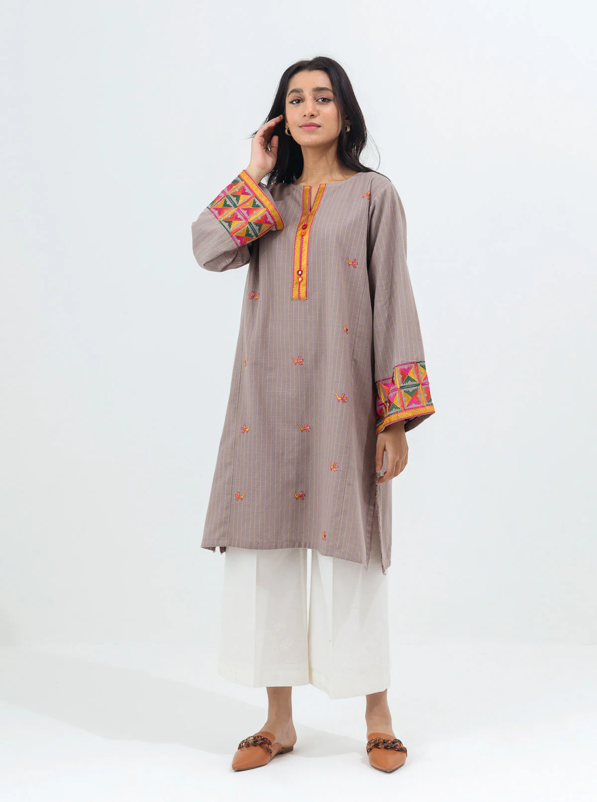 EMBROIDERED SHIRT