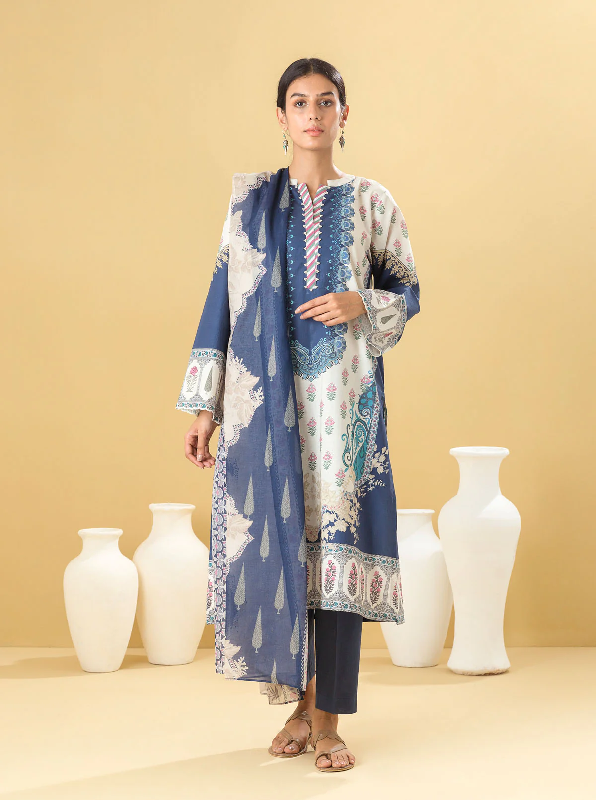 3 PIECE - PRINTED LAWN SUIT - ORIENTAL ESCAPE